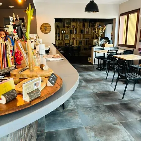 ホテル Au Relais Gascon Labastide-dʼArmagnac