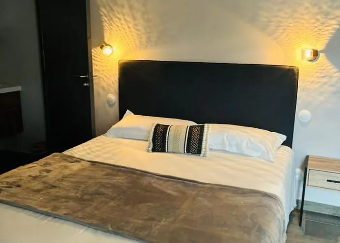 Au Relais Gascon Hotel *